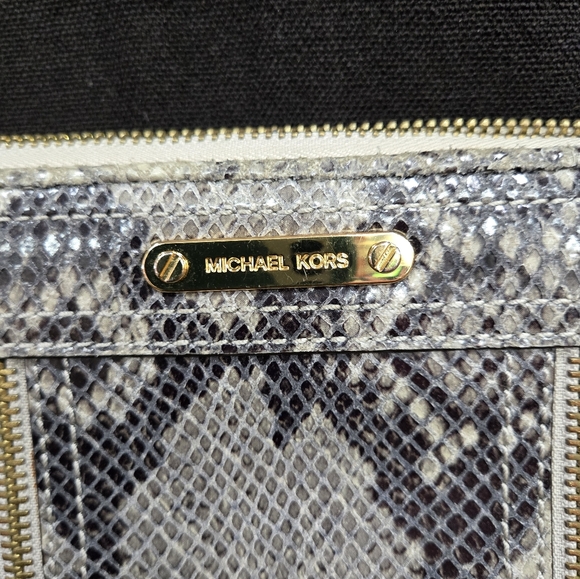 Michael Kors Moxley Wallet Dark Sand Phyton clutch/wallet - Picture 7 of 8